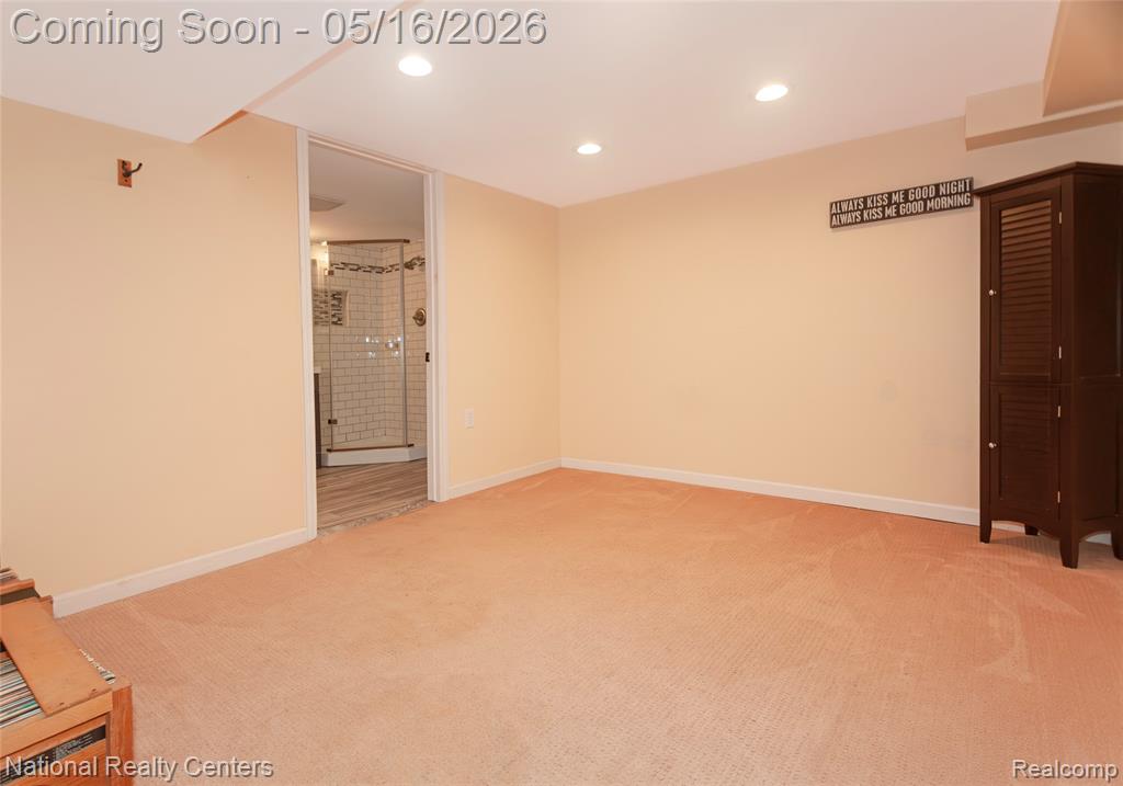 2446 Milverton Drive, Troy, MI 48083 — Photo 30