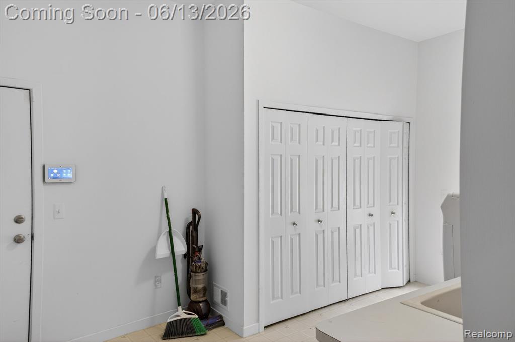 9961 Cross Creek Drive, South Lyon, MI 48178 — Photo 62