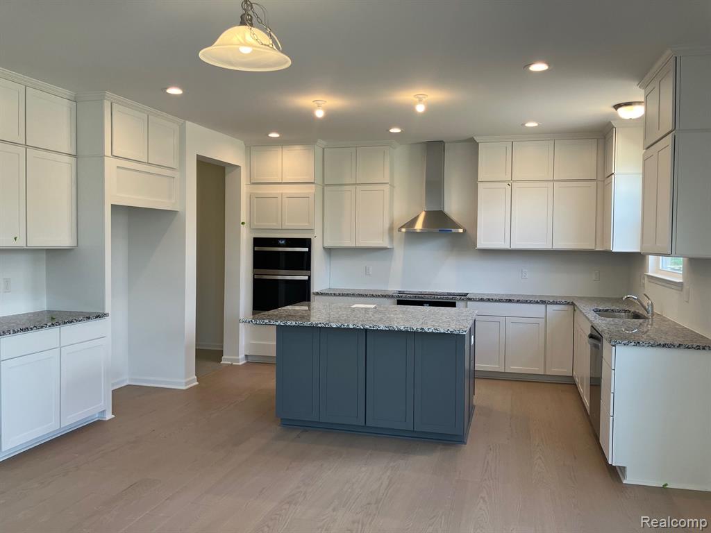 26765 FERGUSON Court, South Lyon, MI 48178 — Photo 3