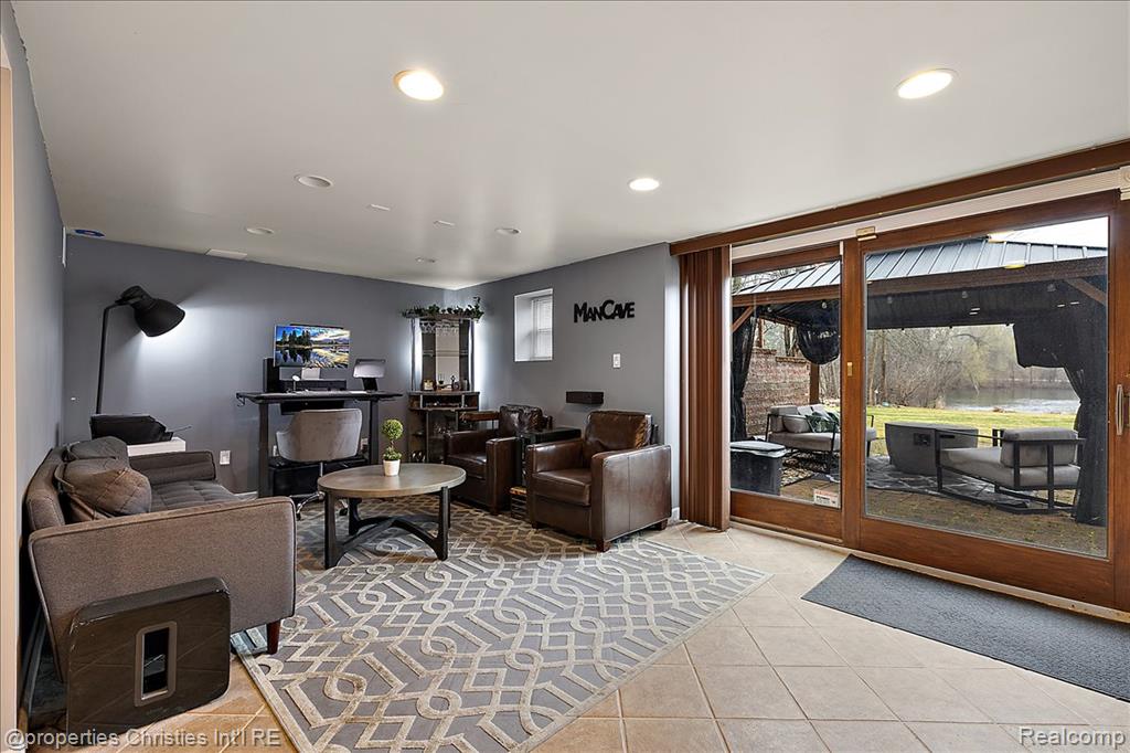 5722 Raven Road, Bloomfield Hills, MI 48301 — Photo 43