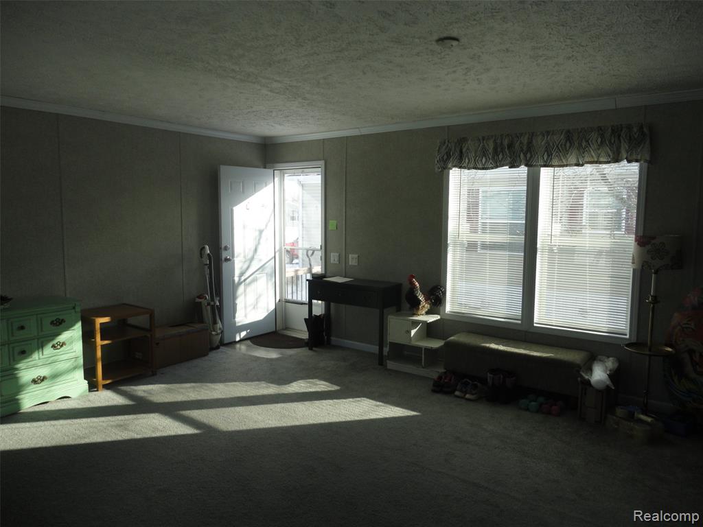 170 Newbury, Adrian, MI 49221 — Photo 4