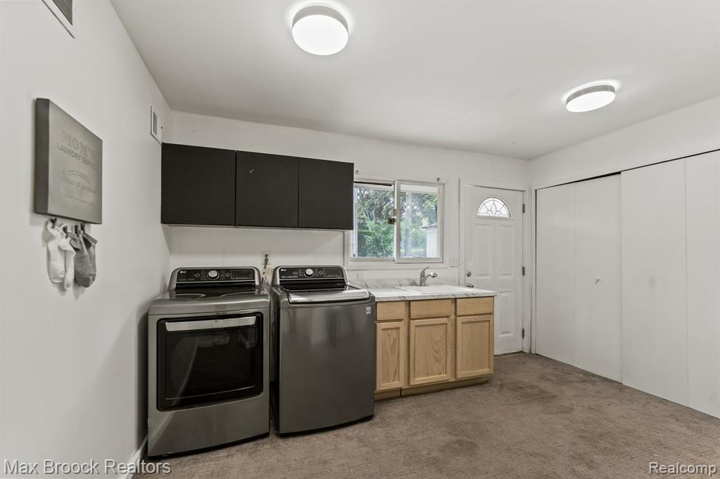 4355 Middleton Drive, Bloomfield Hills, MI 48302 — Photo 24