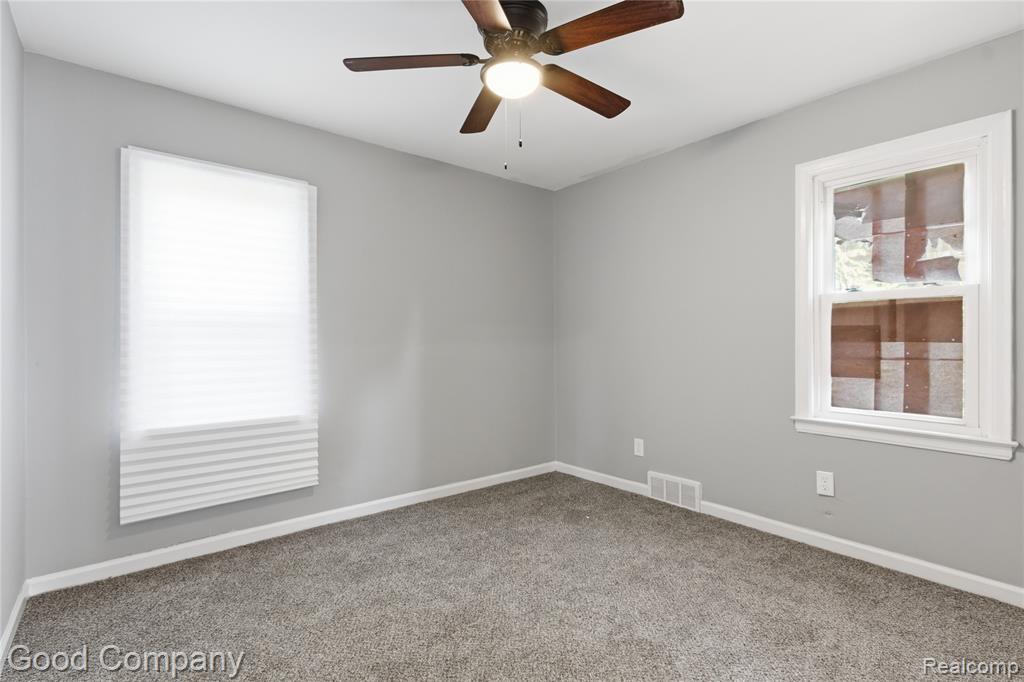 18246 Ashton Avenue, Detroit, MI 48219 — Photo 6