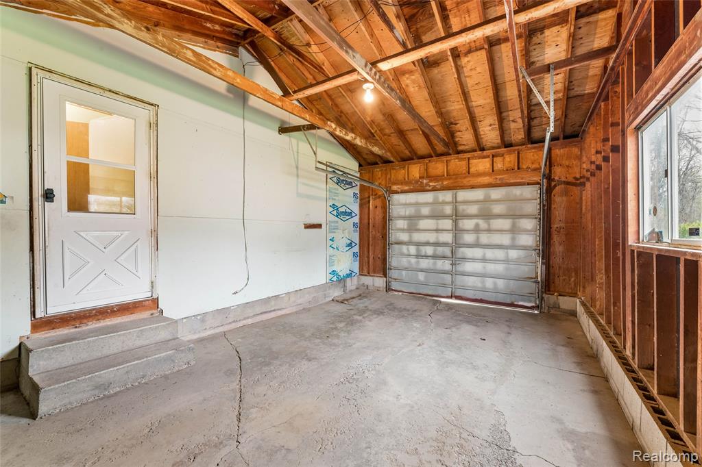 5244 Rood Road, Holly, MI 48442 — Photo 29