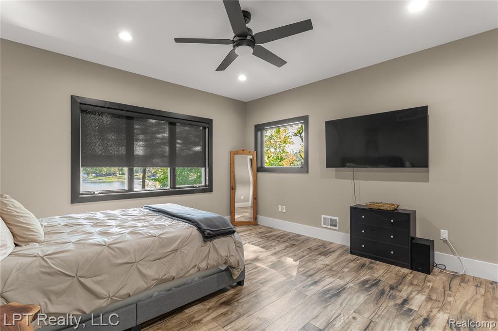 5029 Forest Valley Drive, Clarkston, MI 48348 — Photo 43