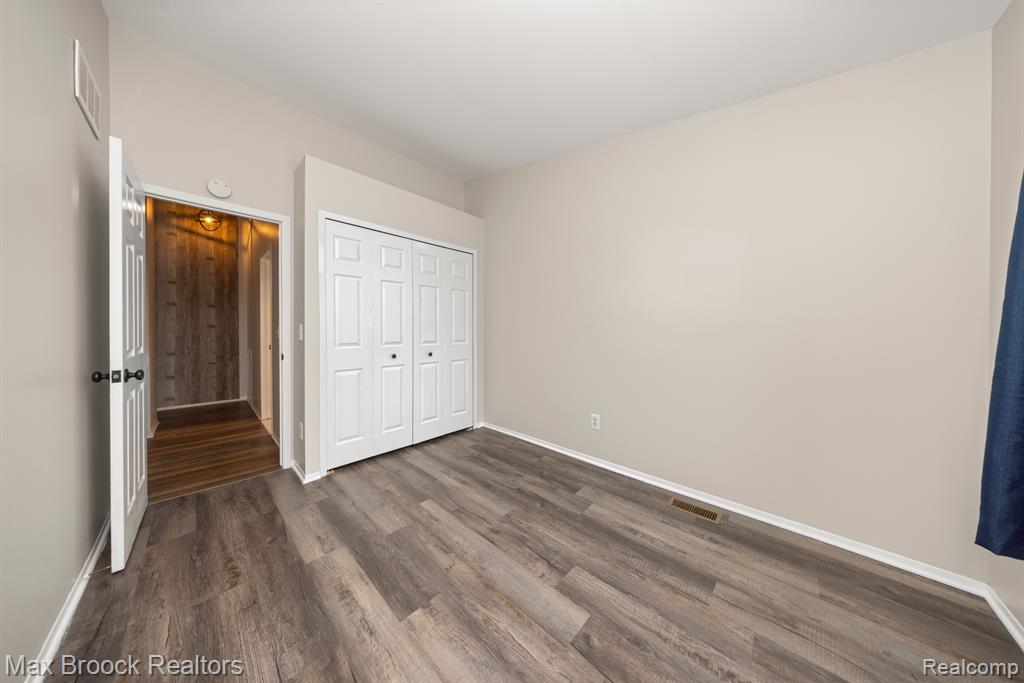 31139 COUNTRY, Farmington Hills, MI 48331 — Photo 27
