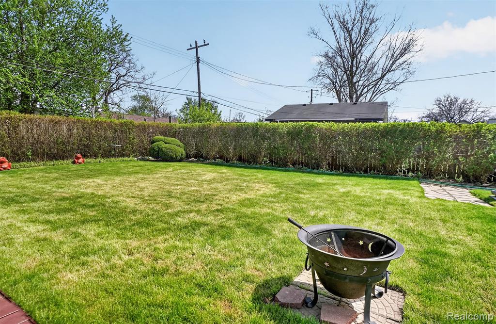4447 Harrison Street, Inkster, MI 48141 — Photo 30