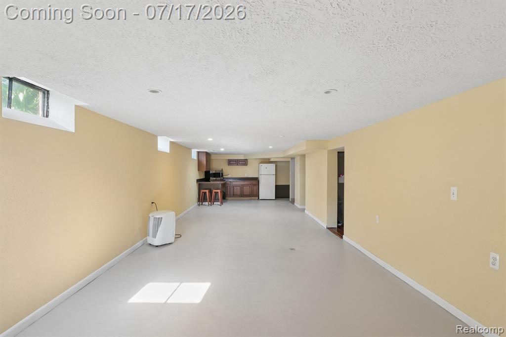 8325 N Hubbard Street, Westland, MI — Photo 26