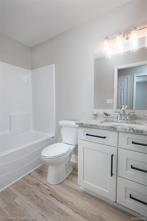 2047 Edward Lane East, MI — Photo 20