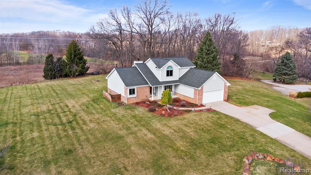6330 STONEWOOD Drive, White Lake, MI 48383 — Photo 47