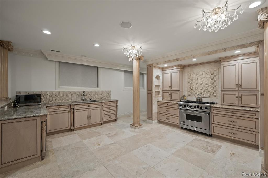 21165 Bridle Run, Northville, MI 48167 — Photo 53