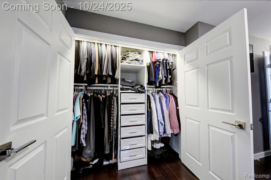 43764 Hanford Road, Canton, MI 48187 — Photo 32