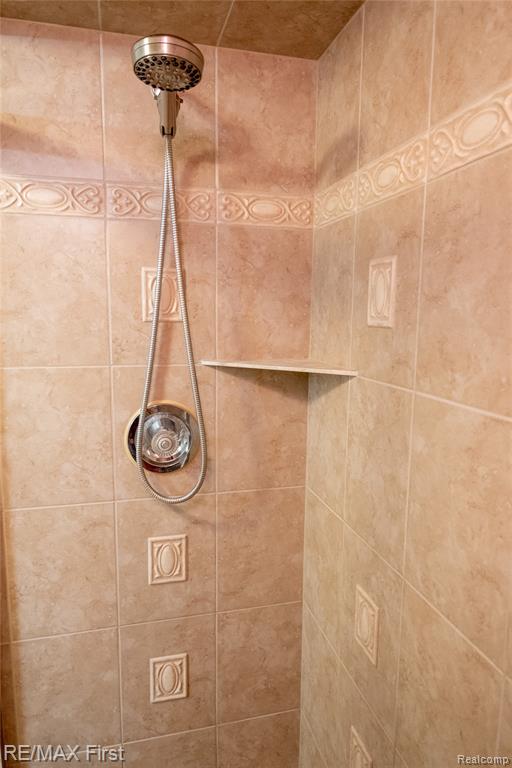 17865 University Park Drive, Livonia, MI 48152 — Photo 52