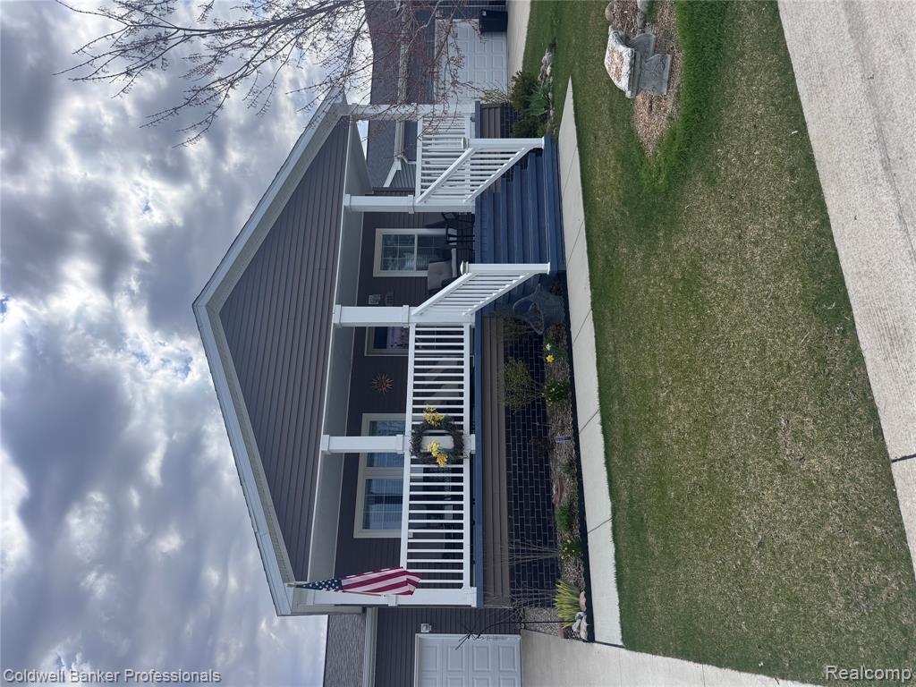 255 Bonita Court, Lapeer, MI 48446 — Photo 2