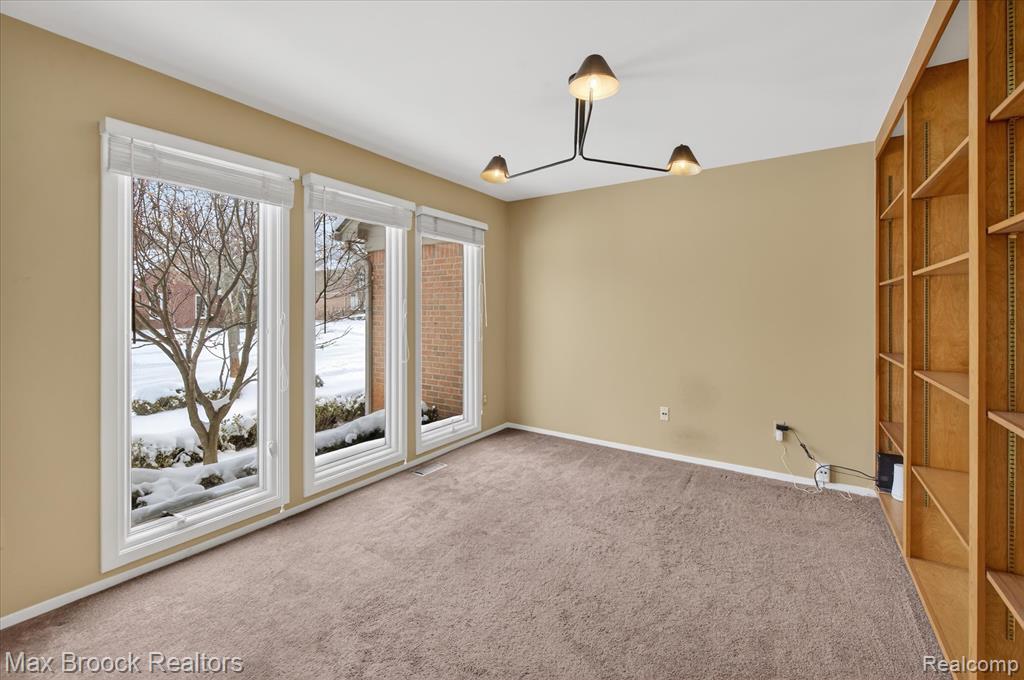 25797 Arcadia Drive, Novi, MI — Photo 10