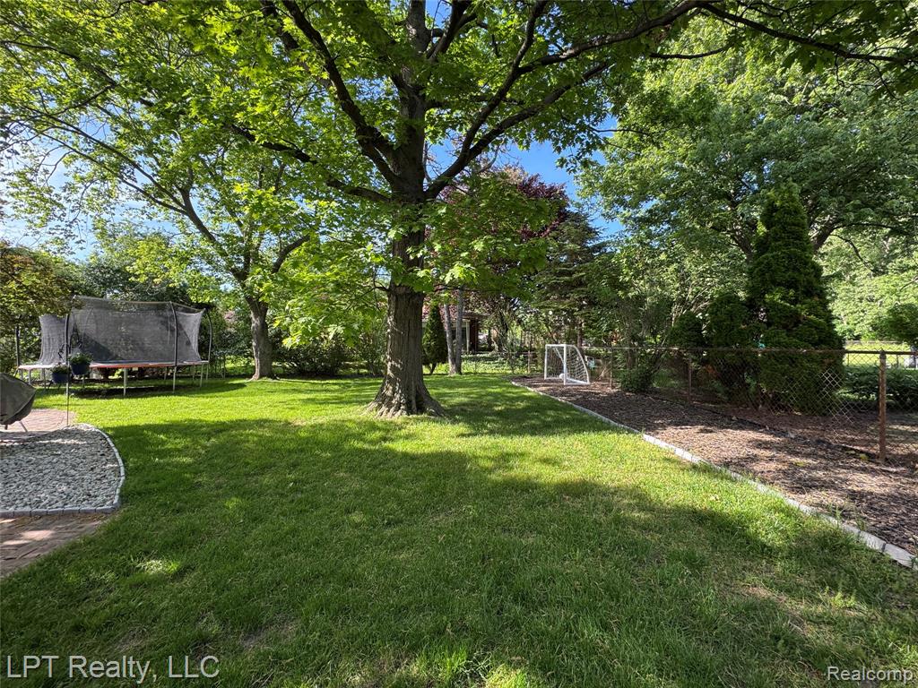 16282 Truwood, Woodhaven, MI 48183 — Photo 24