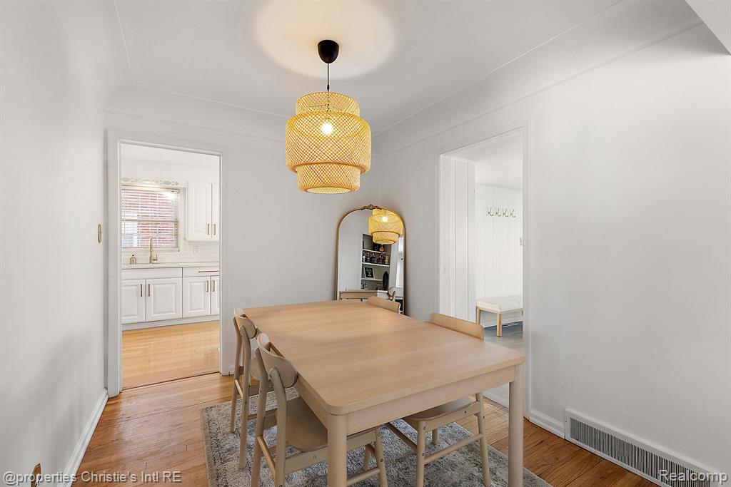 459 BOURNEMOUTH Circle, Grosse Pointe Farms, MI 48236 — Photo 22