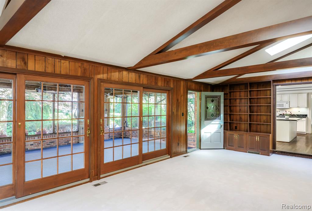 4269 N Willoway Estates Court, Bloomfield Hills, MI 48302 — Photo 9