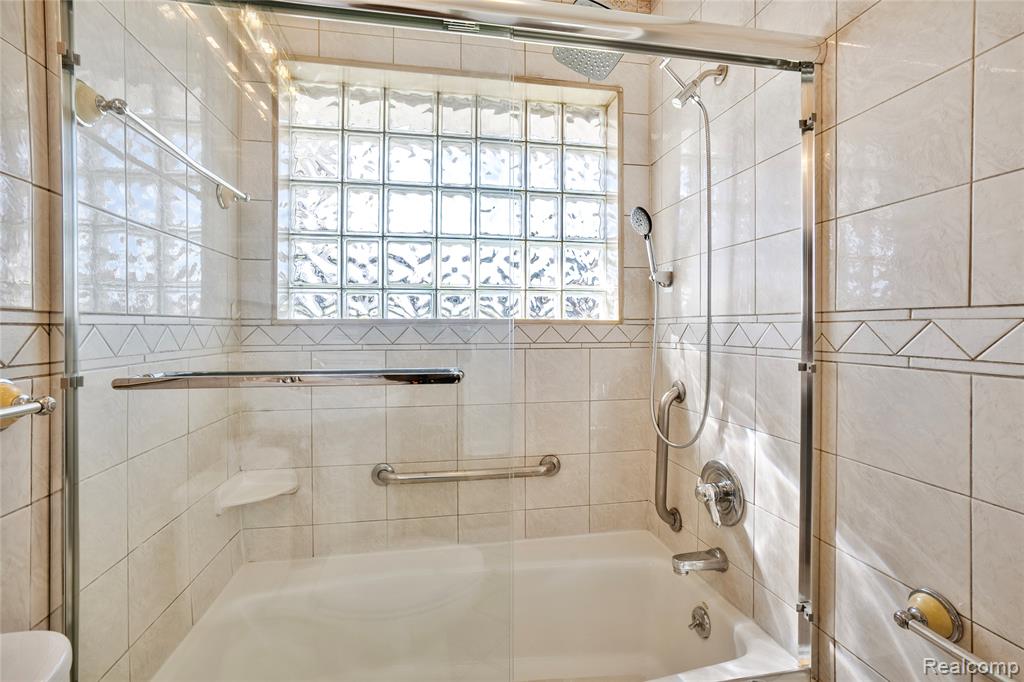 4971 Julius Boulevard, Westland, MI 48186 — Photo 18