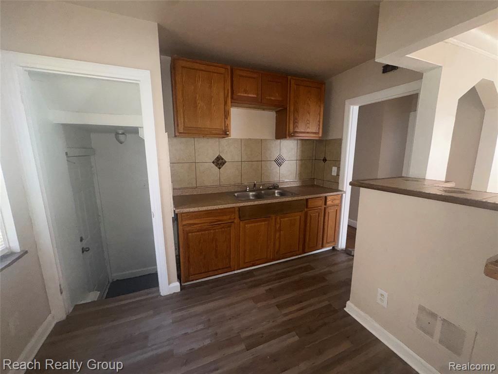 5546 Lodewyck Street, Detroit, MI 48224 — Photo 7