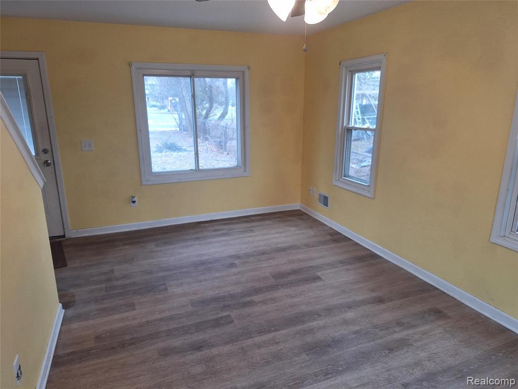 31700 Linden, Fraser, MI 48026 — Photo 23