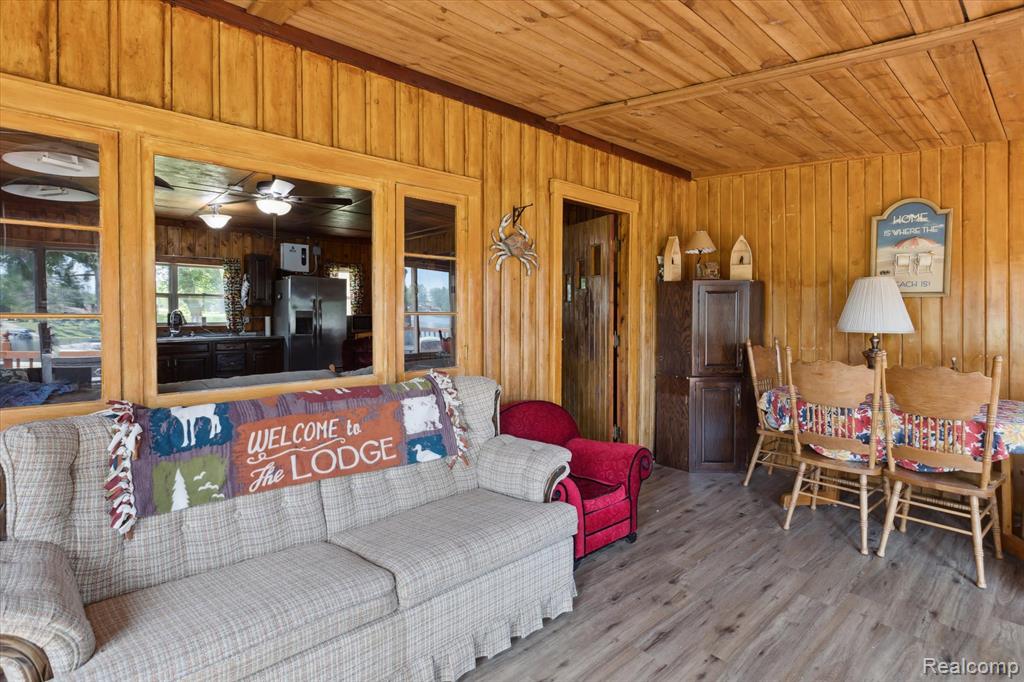 5020 Main Street, MI — Photo 25