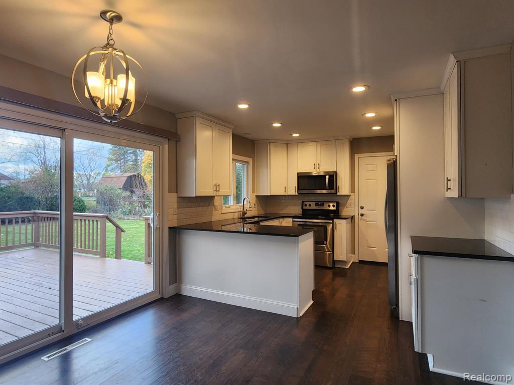 545 MAULBETSCH Street, Ypsilanti, MI 48197 — Photo 14