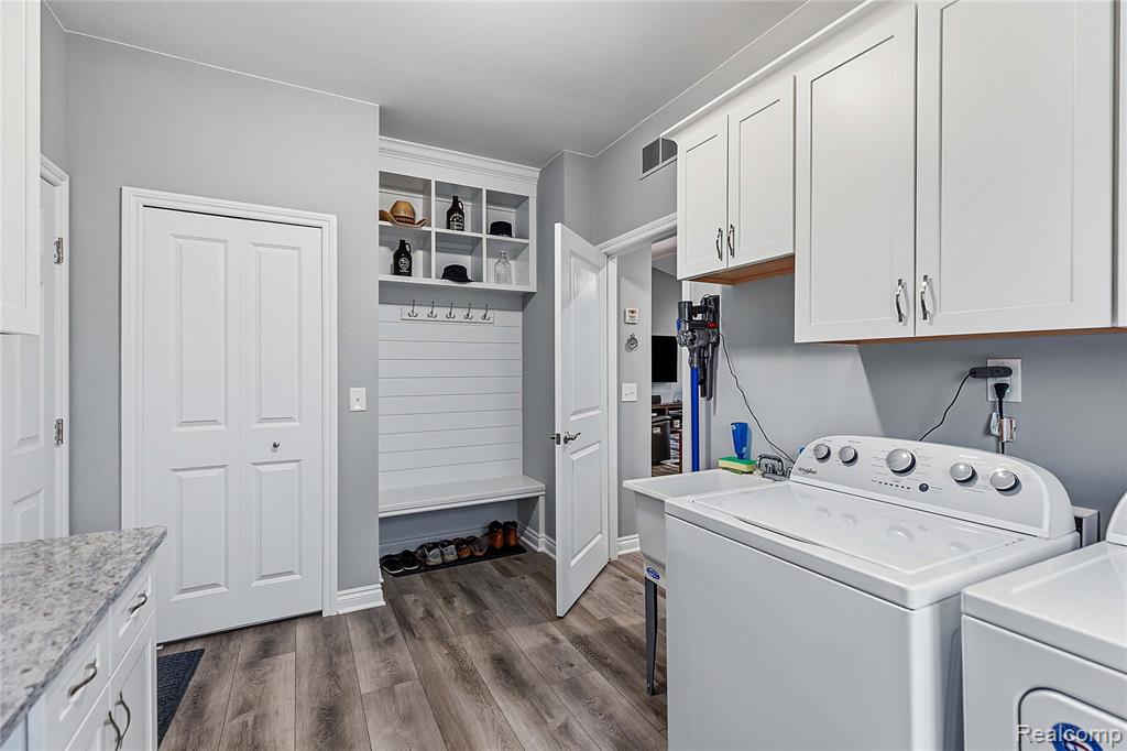 38557 Mountain Ash Court, Clinton Twp, MI 48036 — Photo 14