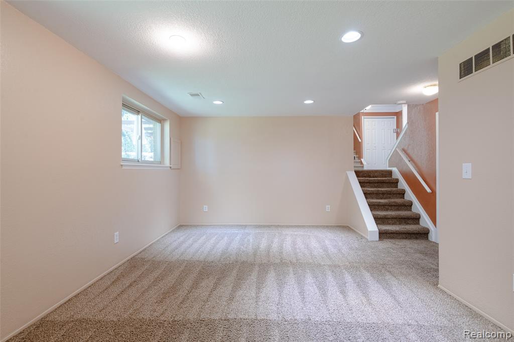 45429 Brunswick Drive, Canton, MI 48187 — Photo 25