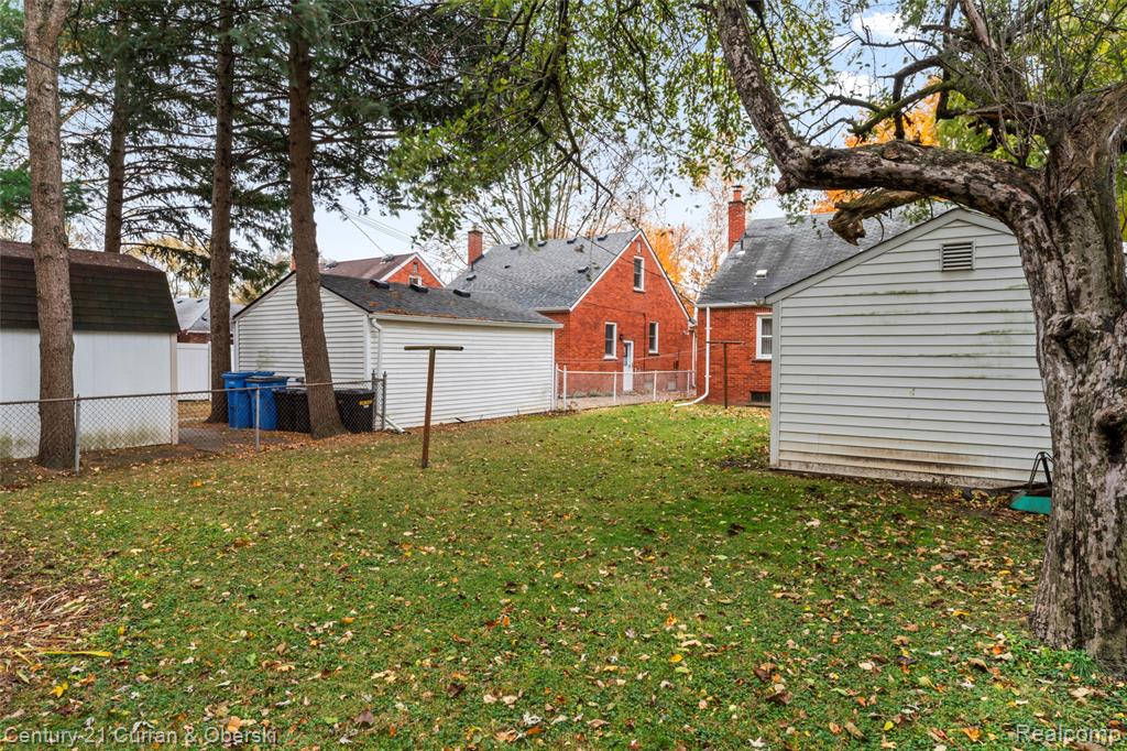 8152 Virgil Street, Dearborn Heights, MI 48127 — Photo 9