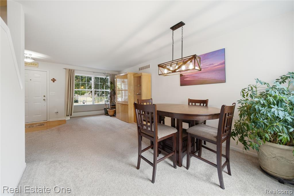 8576 Barrington Drive, Ypsilanti, MI 48198 — Photo 7