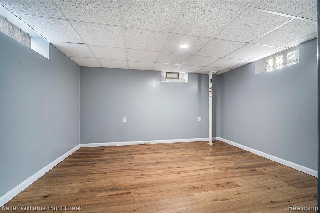 20926 Lennon Street, Harper Woods, MI 48225 — Photo 22