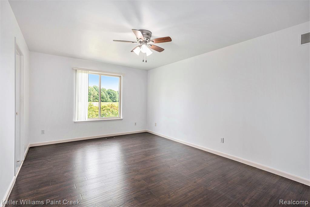 53544 Fox Pointe Drive, New Baltimore, MI 48047 — Photo 13
