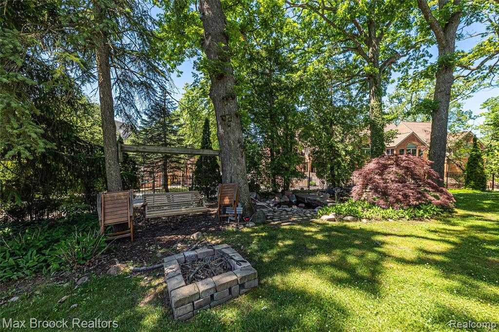 532 Brookside Avenue, Birmingham, MI 48009 — Photo 29
