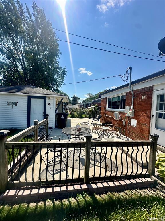 6912 Moccasin Street, Westland, MI — Photo 11