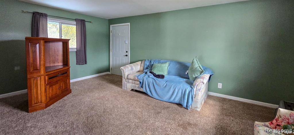 4753 HILLCREST Drive, MI — Photo 14
