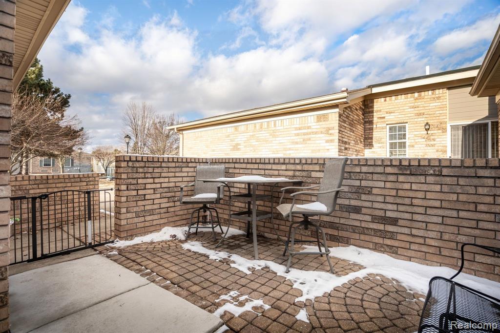 50130 DECOOK Court, Macomb, MI 48044 — Photo 3