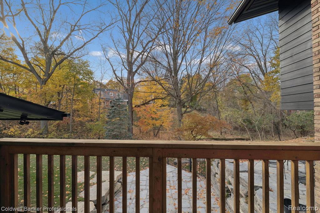 18275 Edenderry Street, Northville, MI 48168 — Photo 45