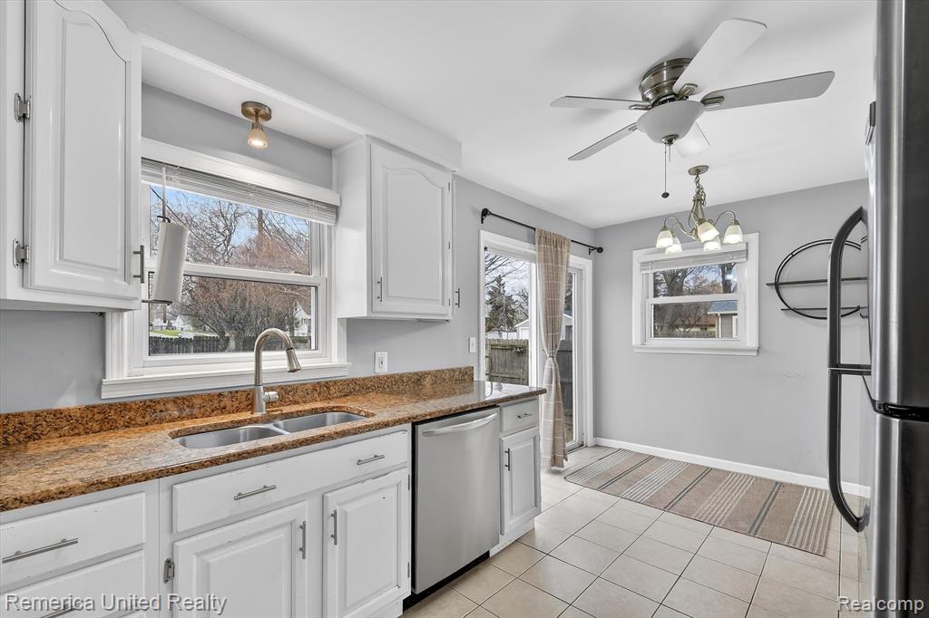 508 S Chocolay Avenue, Clawson, MI — Photo 5