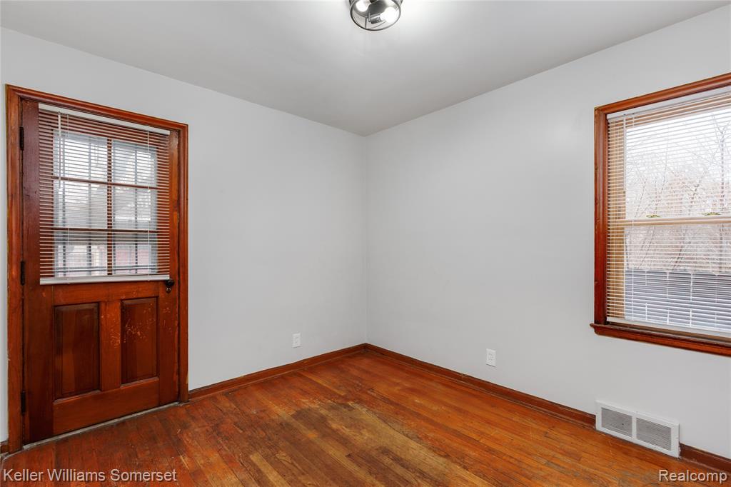 15280 Faircrest Street, Detroit, MI 48205 — Photo 7