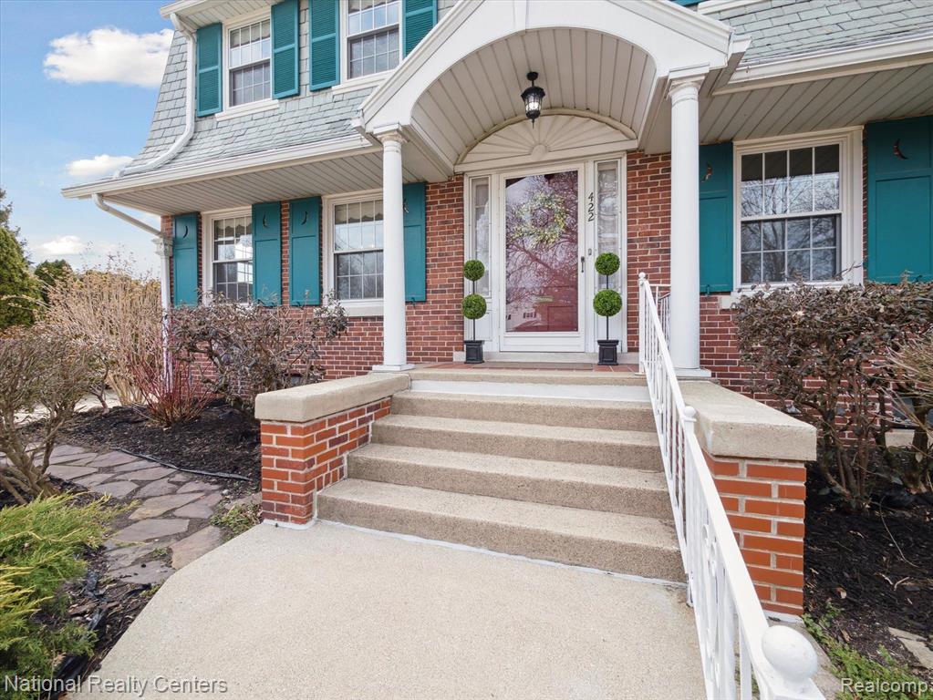 422 HENDRIE Boulevard, Royal Oak, MI 48067 — Photo 2