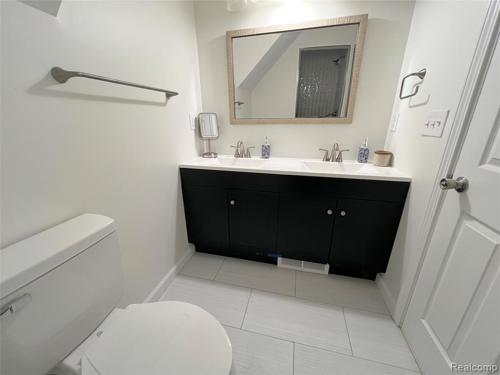 43 Rathbone Street S, Mount Clemens, MI 48043 — Photo 28