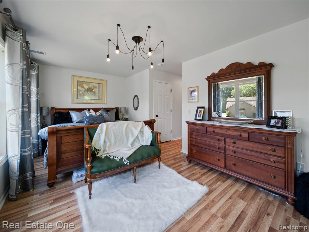 9404 MCGREGOR Road, Pinckney, MI 48169 — Photo 17