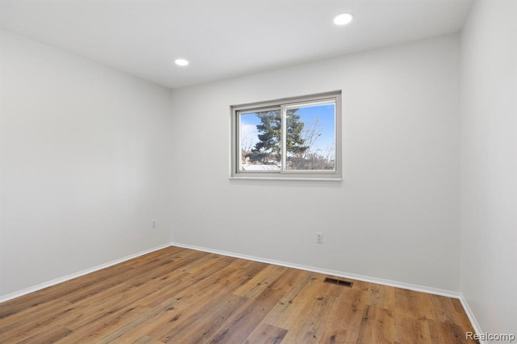 7076 EPPING Street, Canton, MI 48187 — Photo 27