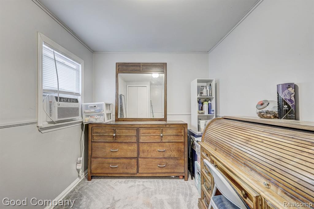 518 E Maxlow Avenue, Hazel Park, MI 48030 — Photo 23