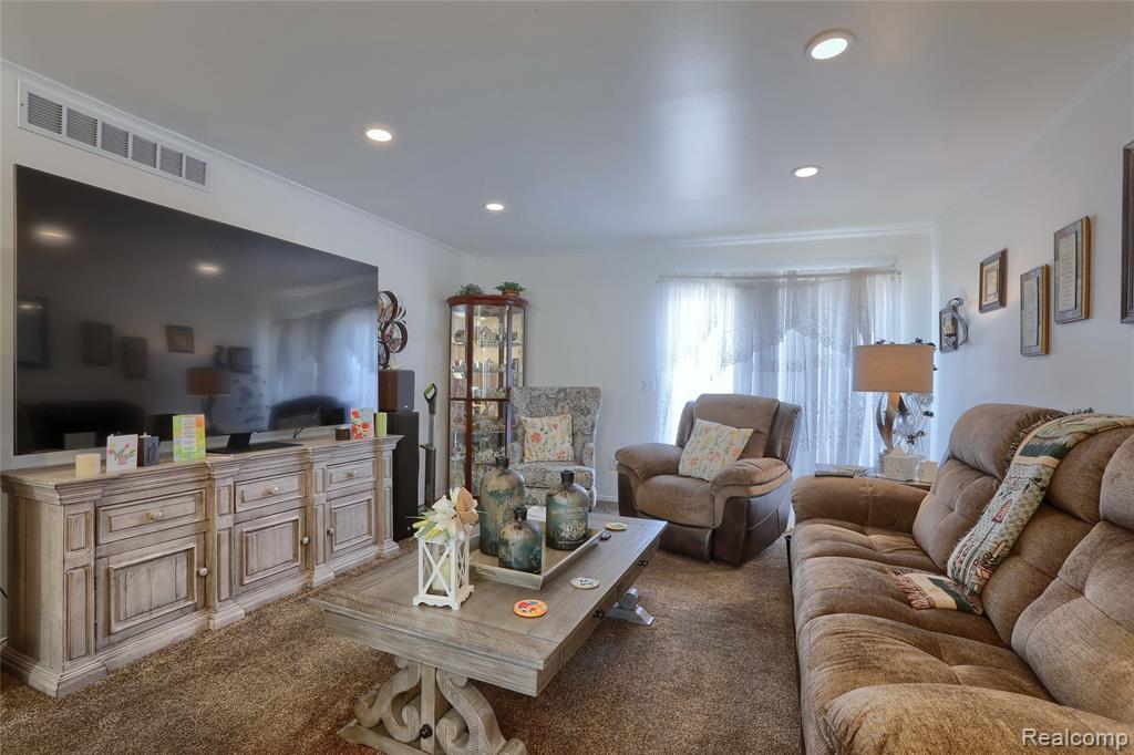 30784 Quinkert Street, Roseville, MI 48066 — Photo 5