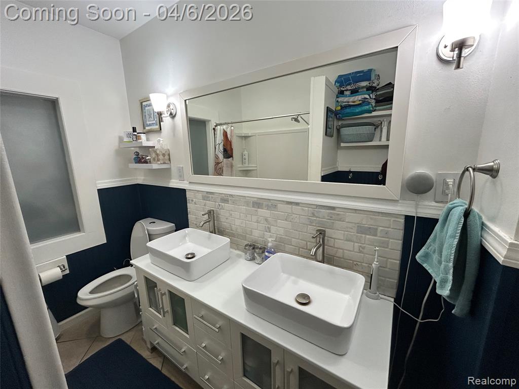 3051 Kenrick Street, Keego Harbor, MI 48320 — Photo 23