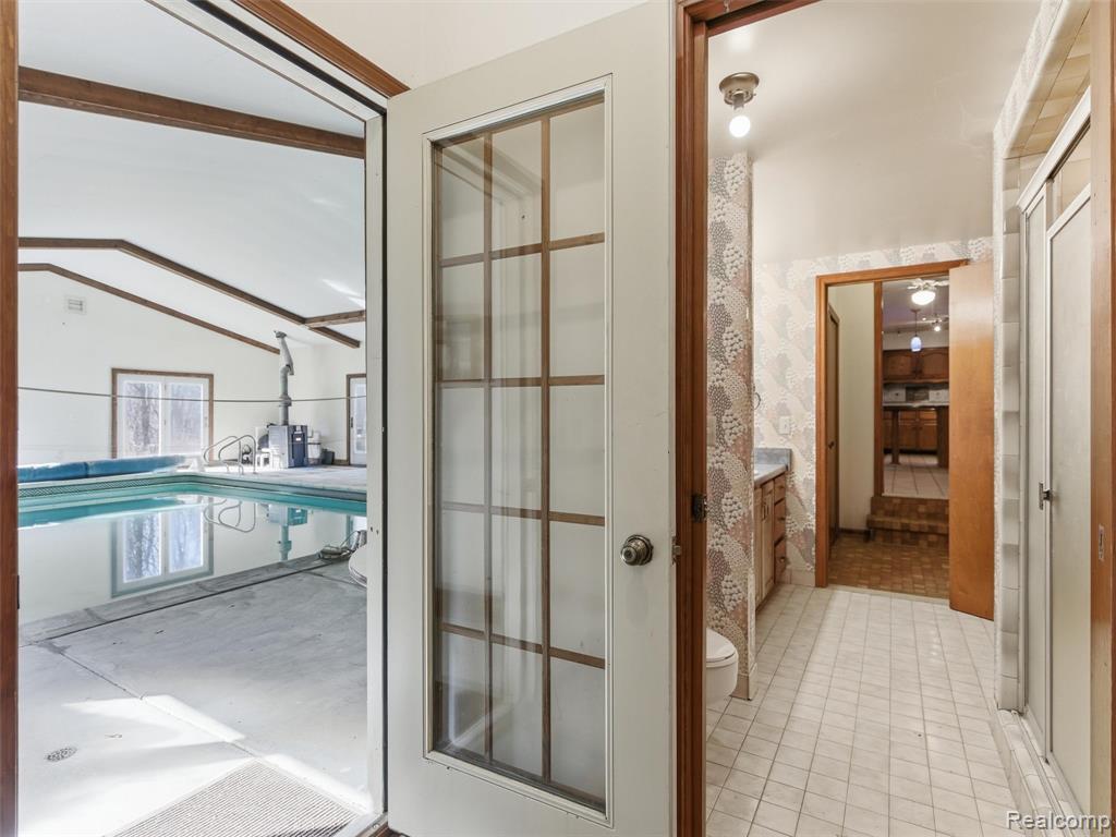 6400 Bridle Lane, Highland, MI 48356 — Photo 22