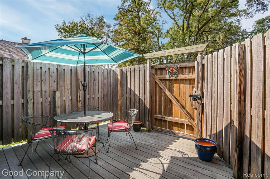 1727 E Elza Avenue, Hazel Park, MI 48030 — Photo 7