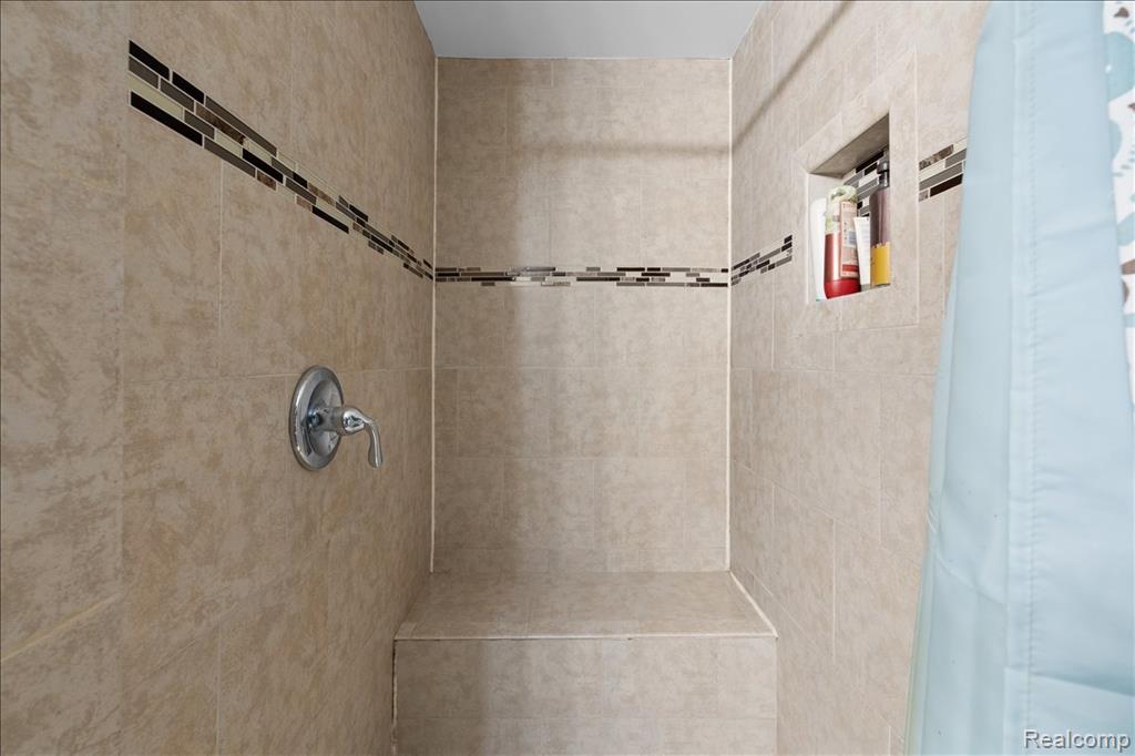 477 Barchester Street, Westland, MI 48186 — Photo 29